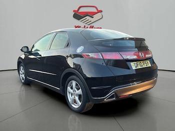 Used Honda Civic 2010 for sale - 76935819: Photo