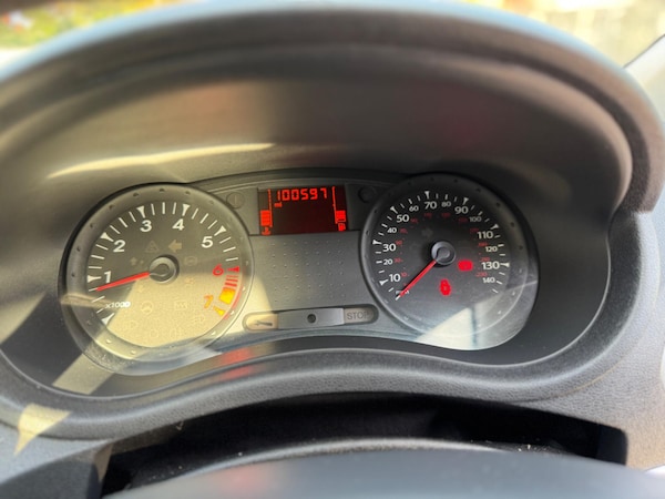 Used Renault Clio 2009 for sale - 76227796: Photo 11