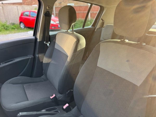 Used Renault Clio 2009 for sale - 76227796: Photo 20