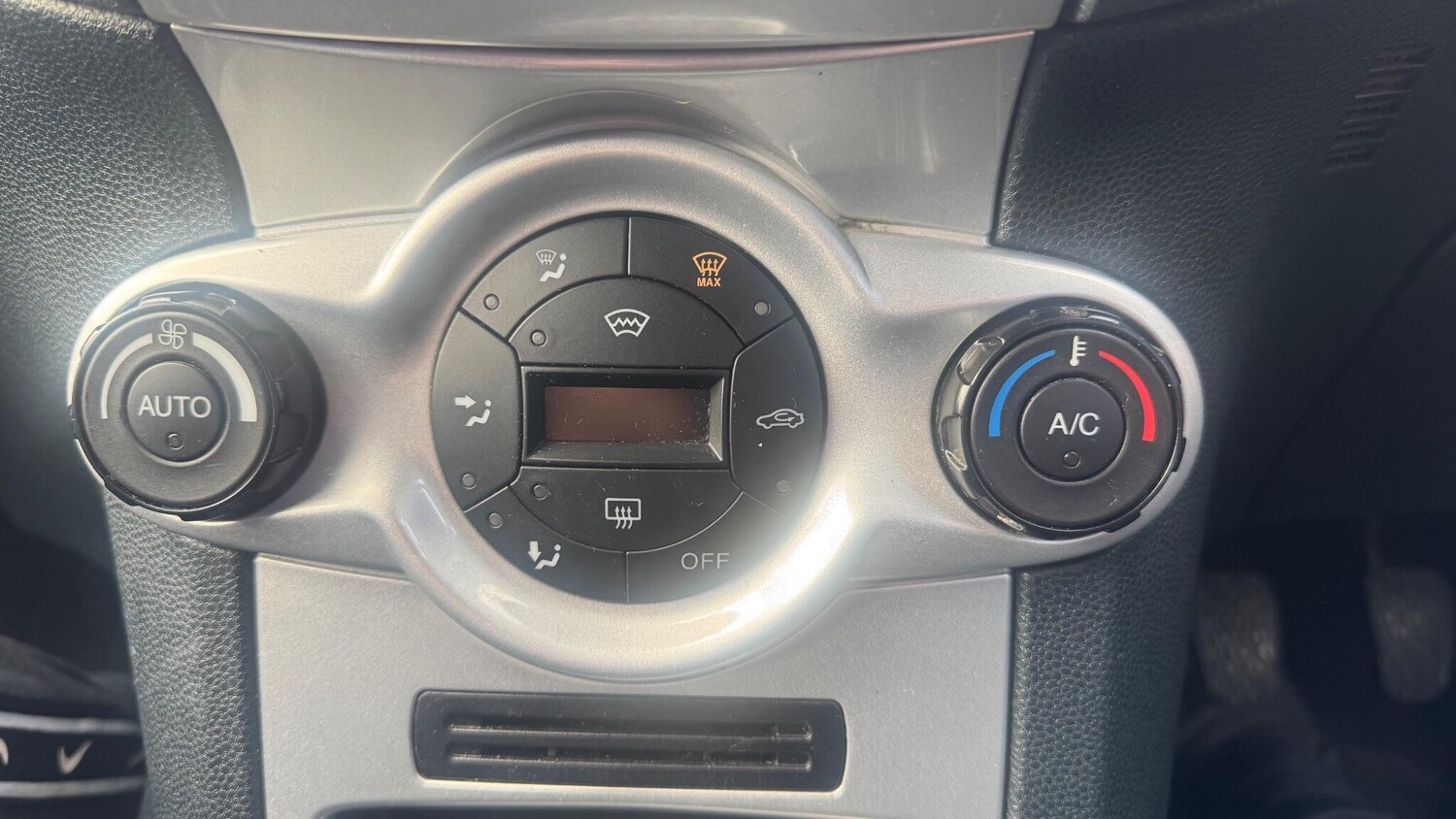 Used Ford Fiesta for sale - 77657472: Photo 16