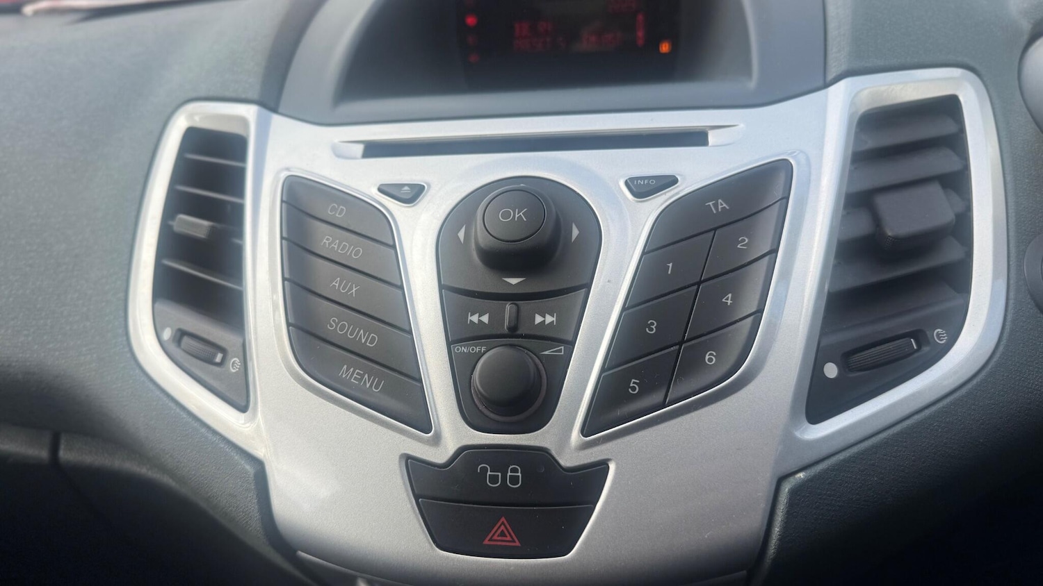 Used Ford Fiesta for sale - 77657472: Photo 17