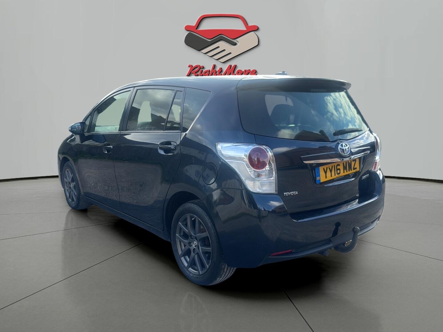 Used Toyota Verso 2016 for sale - 76200810: Photo 8