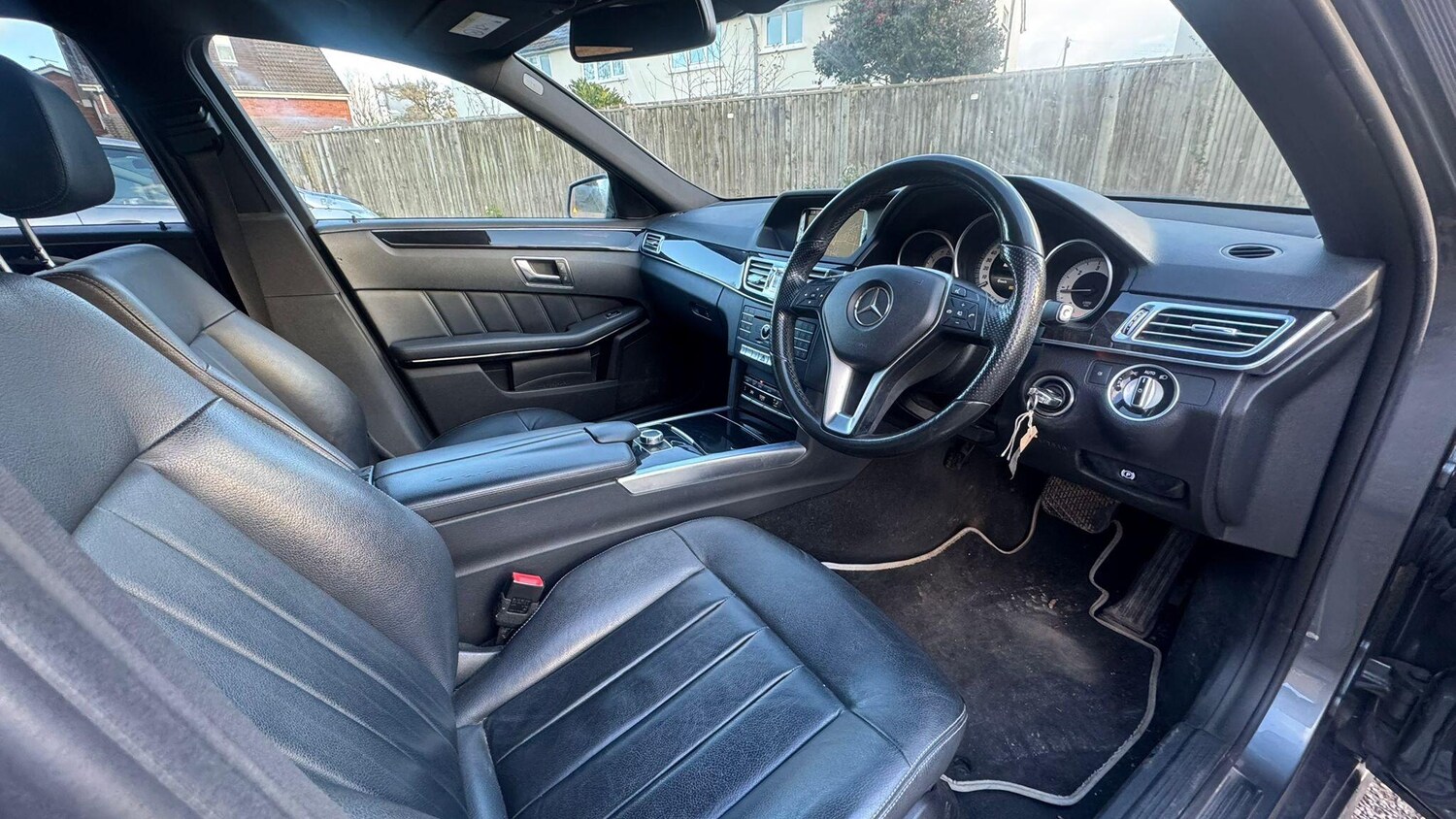 Used Mercedes-Benz E Class 2015 for sale - 76634027: Photo 14