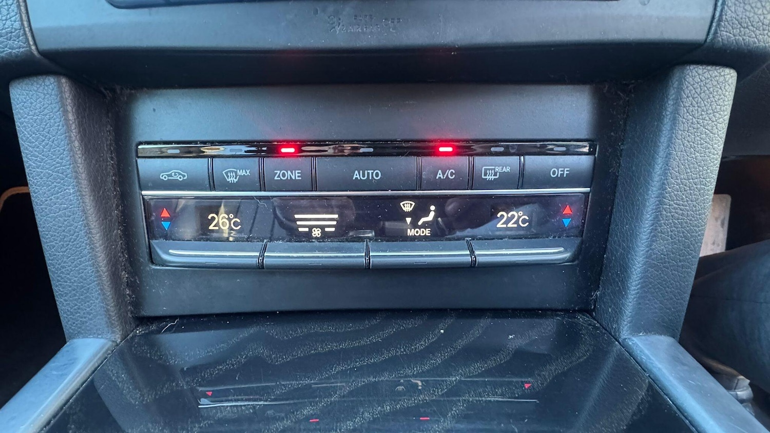 Used Mercedes-Benz E Class 2015 for sale - 76634027: Photo 22