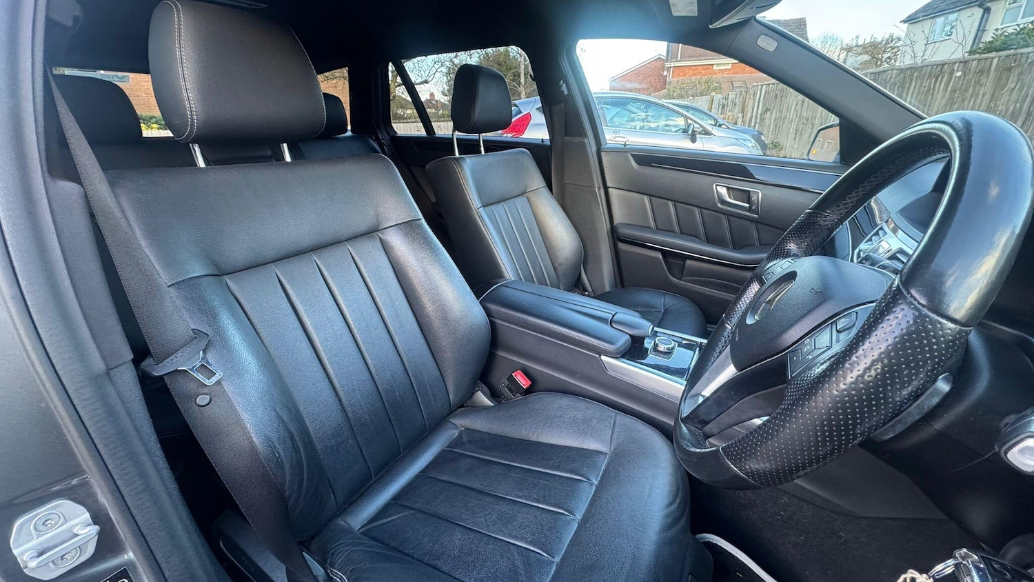 Used Mercedes-Benz E Class 2015 for sale - 76634027: Photo 9