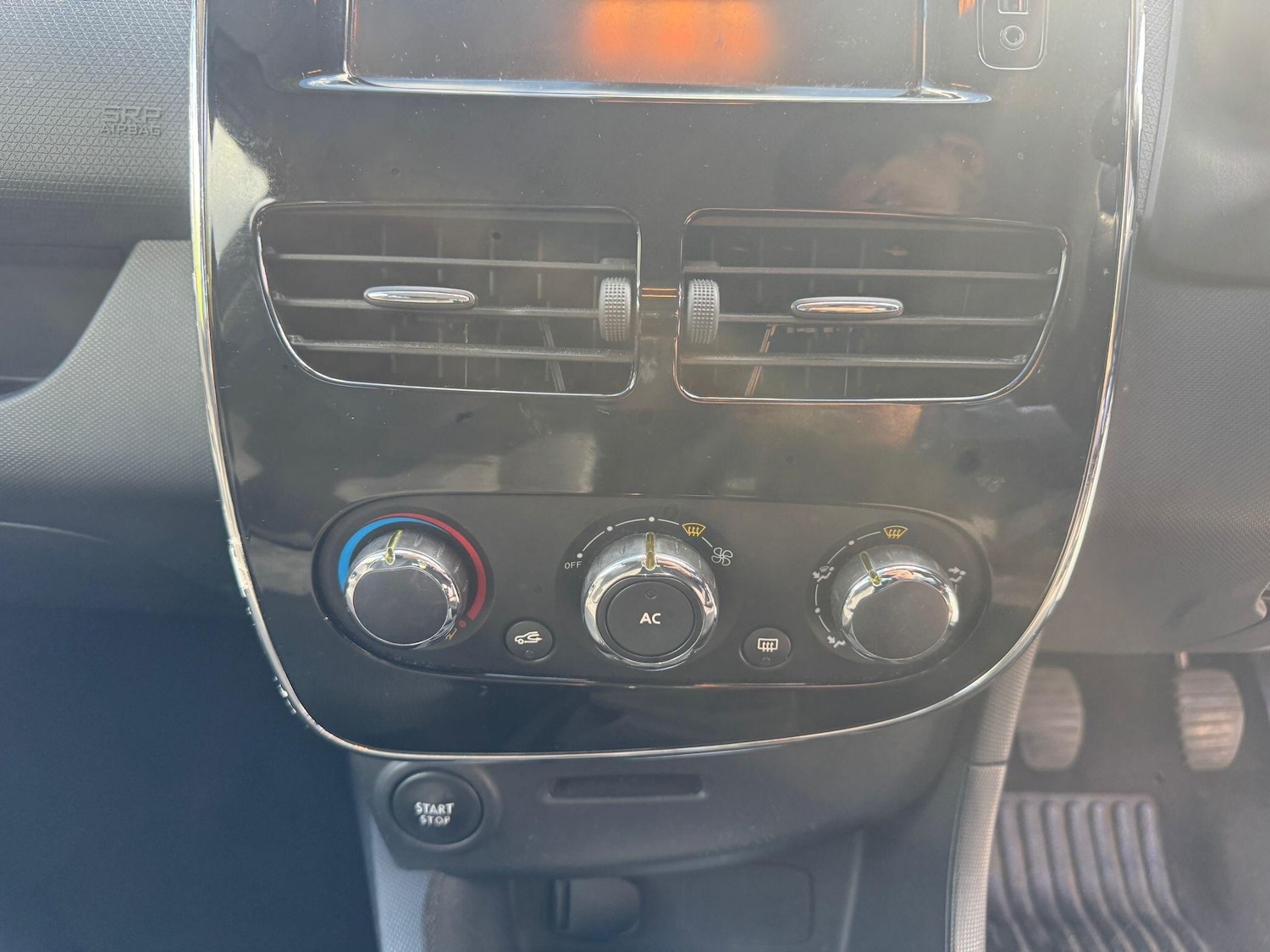 Used Renault Clio 2014 for sale - 78147755: Photo 10