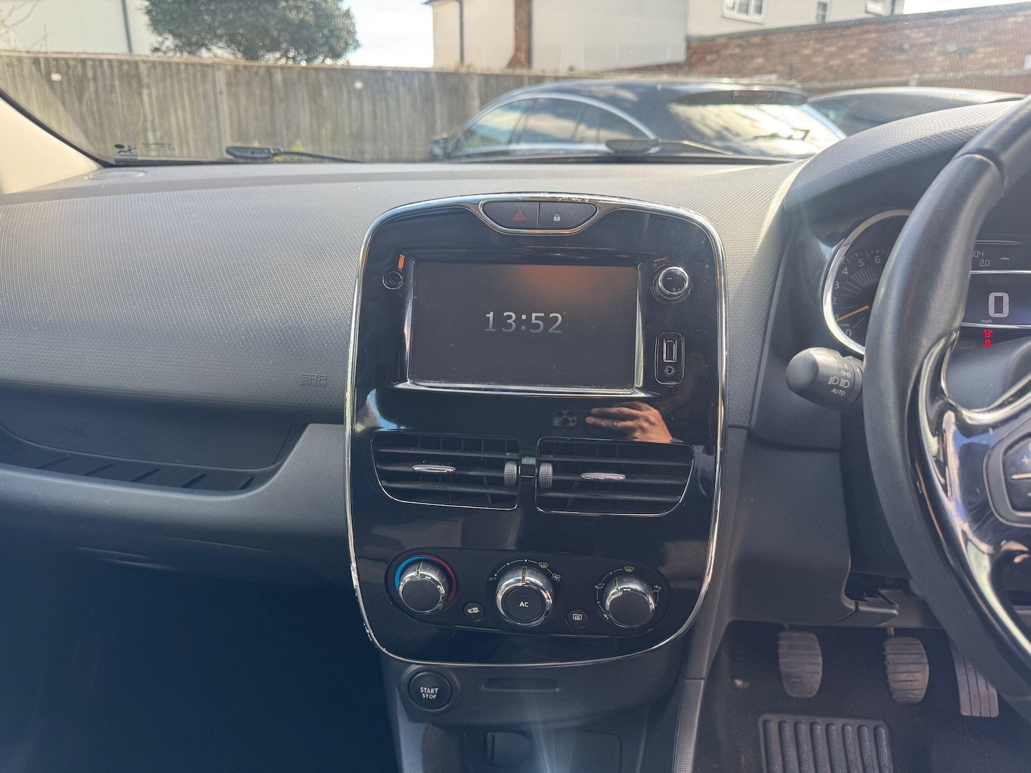 Used Renault Clio 2014 for sale - 78147755: Photo 12