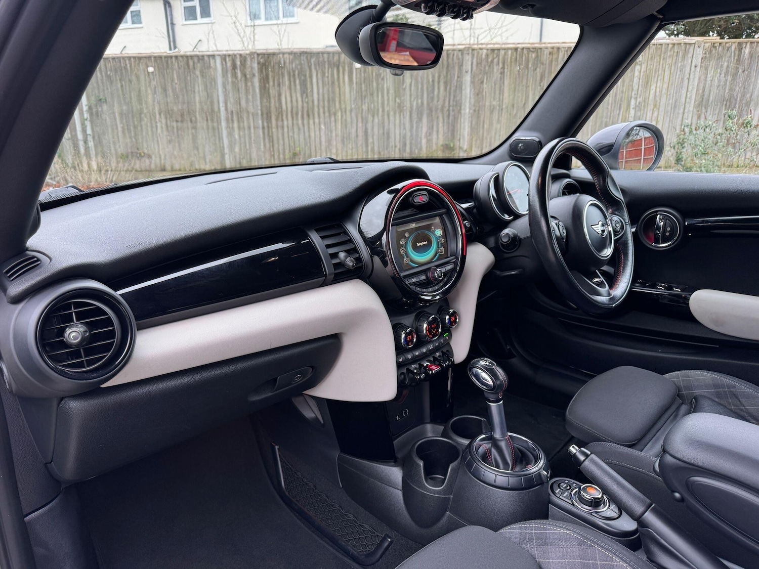 Used MINI Convertible 2016 for sale - 77598678: Photo 11