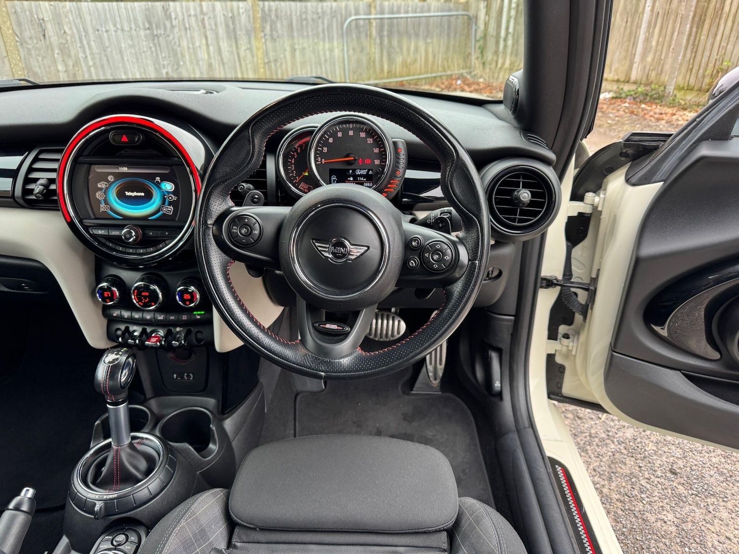 Used MINI Convertible 2016 for sale - 77598678: Photo 13