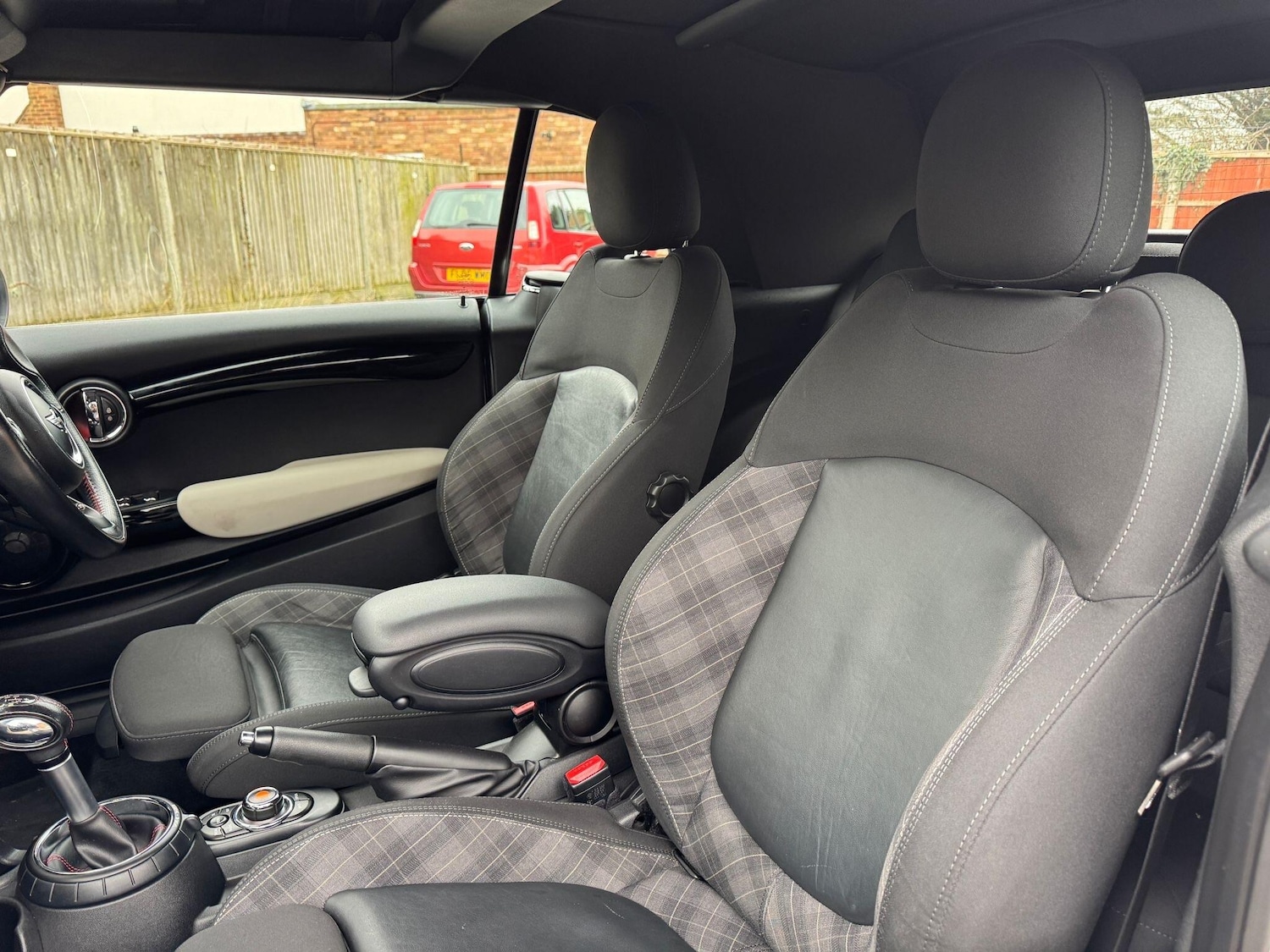 Used MINI Convertible 2016 for sale - 77598678: Photo 24