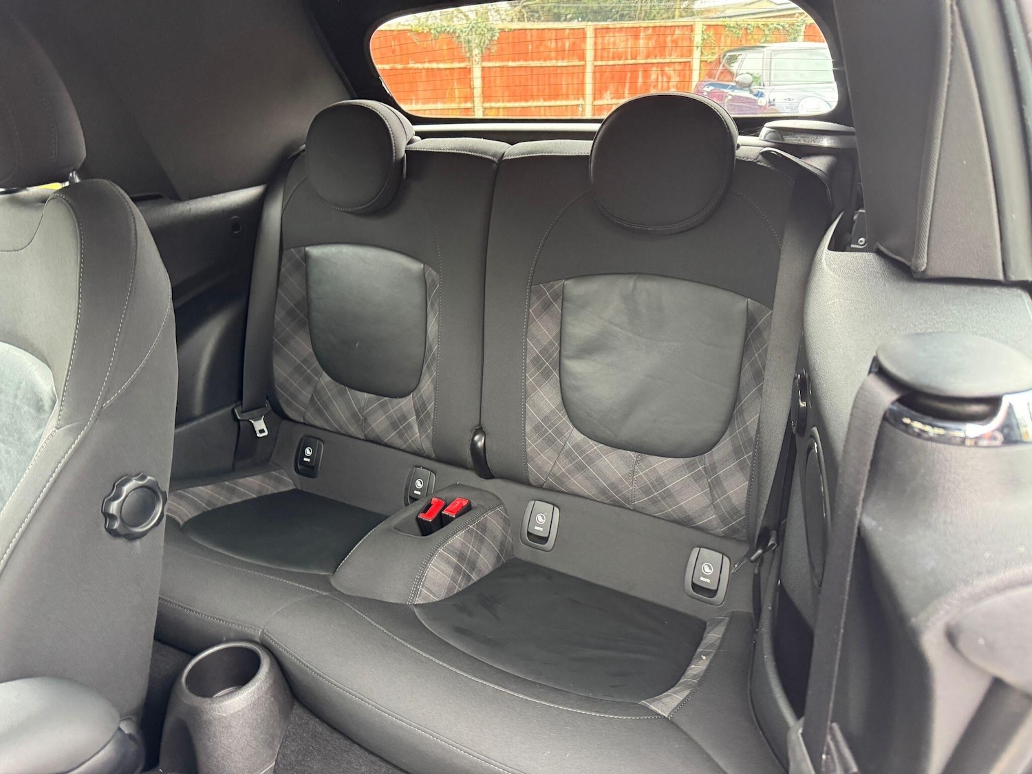 Used MINI Convertible 2016 for sale - 77598678: Photo 26