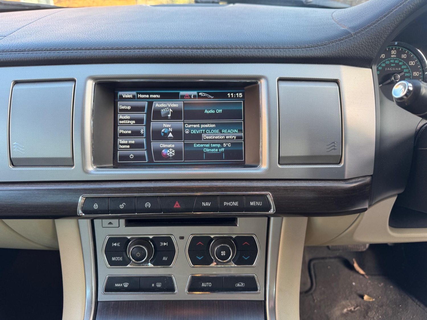 Used Jaguar XF 2011 for sale - 77050154: Photo 13