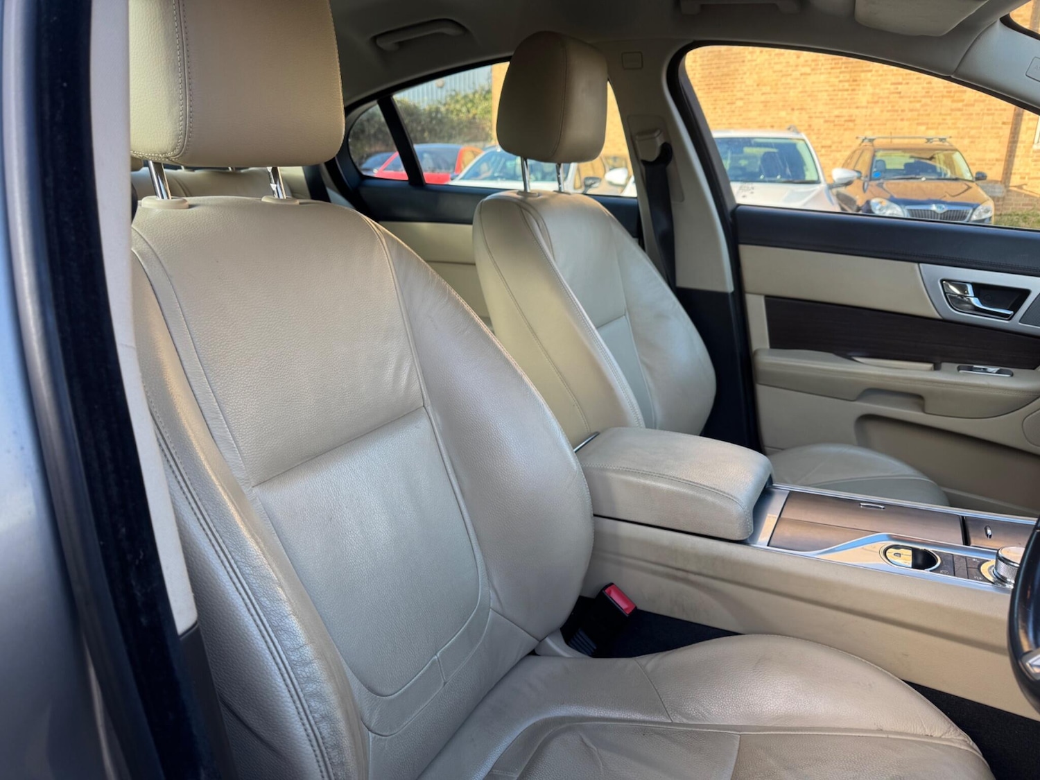 Used Jaguar XF 2011 for sale - 77050154: Photo 17