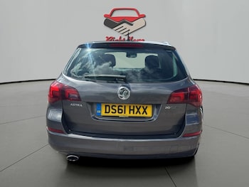 Used Vauxhall Astra 2011 for sale - 78573829: Photo