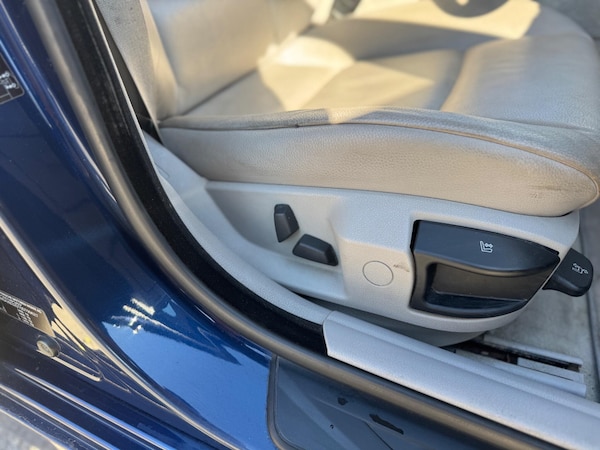 Used BMW 5 Series 2011 for sale - 76085019: Photo 27