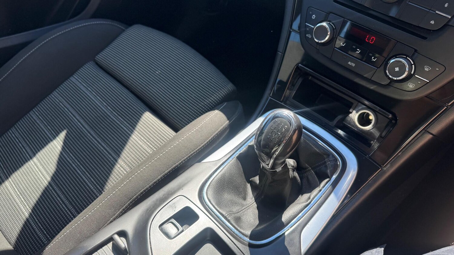 Used Vauxhall Insignia 2011 for sale - 78156529: Photo 20