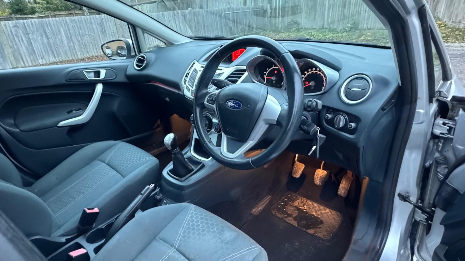 Used Ford Fiesta 2012 for sale - 76528039: Photo 9