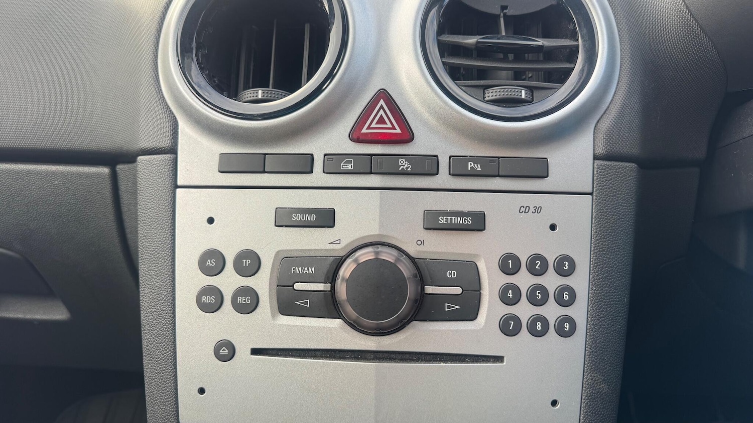 Used Vauxhall Corsa 2011 for sale - 77441112: Photo 14