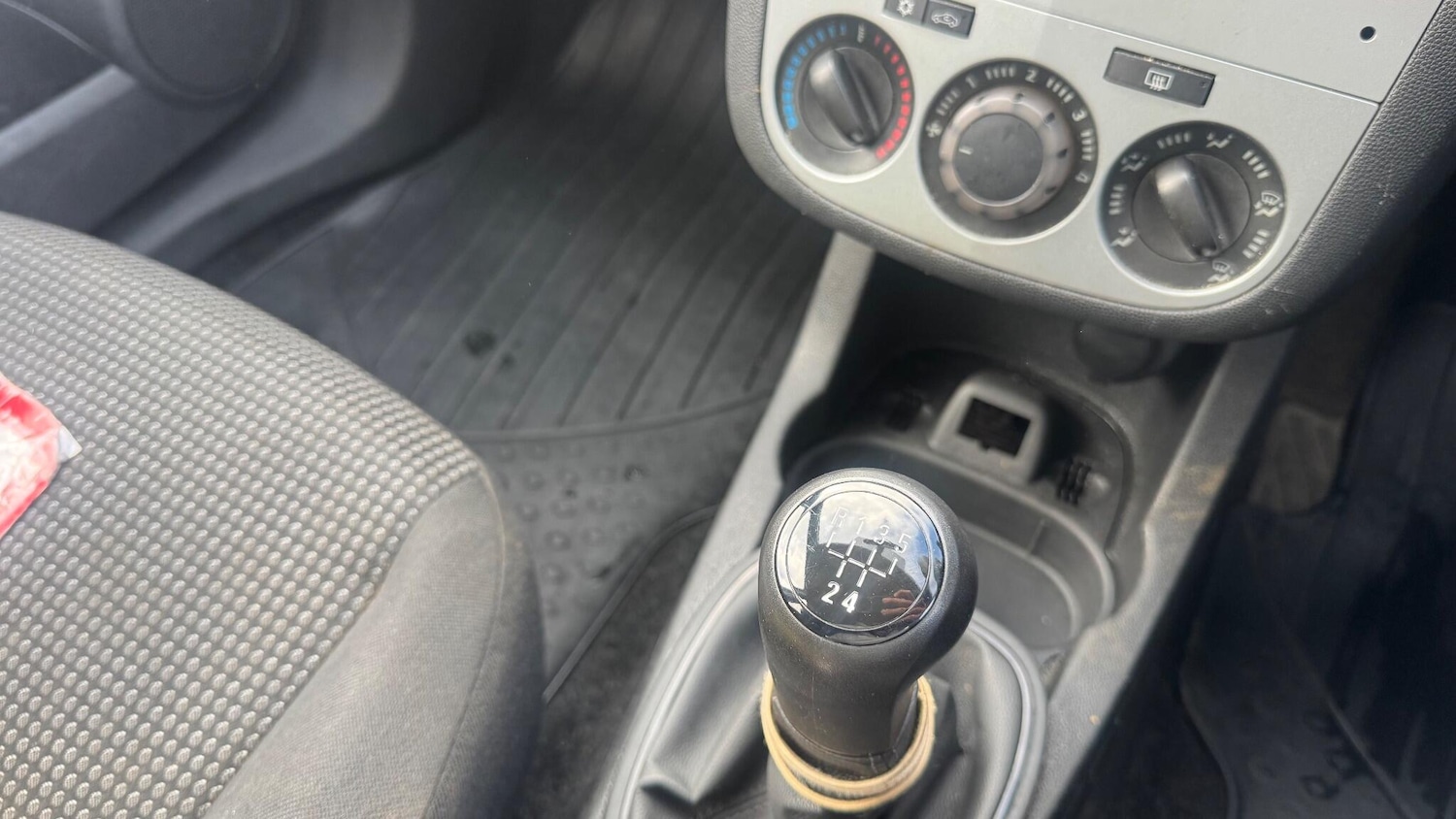 Used Vauxhall Corsa 2011 for sale - 77441112: Photo 17