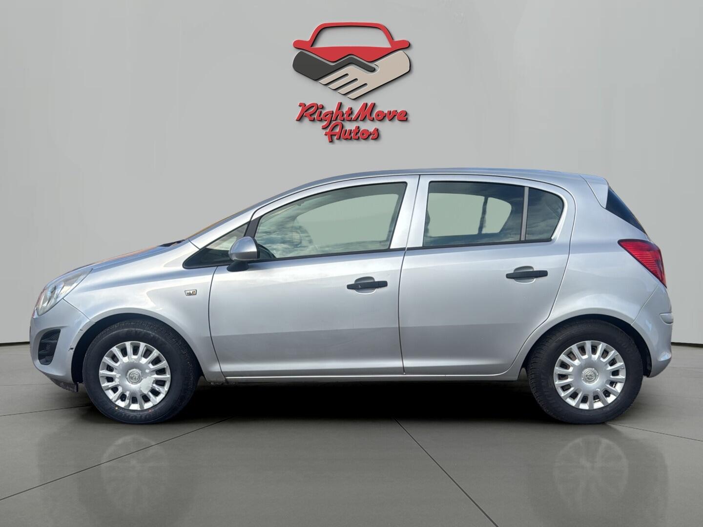 Used Vauxhall Corsa 2011 for sale - 77441112: Photo 2