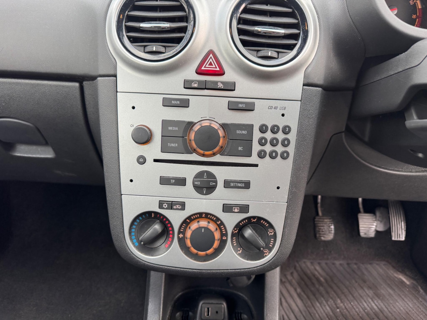 Used Vauxhall Corsa 2013 for sale - 77359043: Photo 14