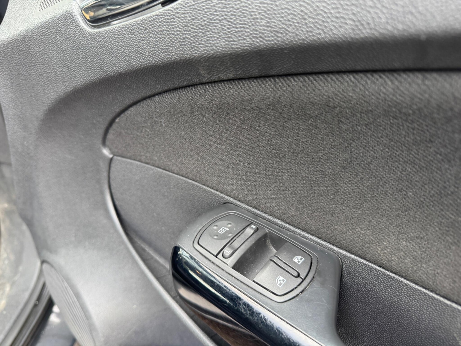 Used Vauxhall Corsa 2013 for sale - 77359043: Photo 16