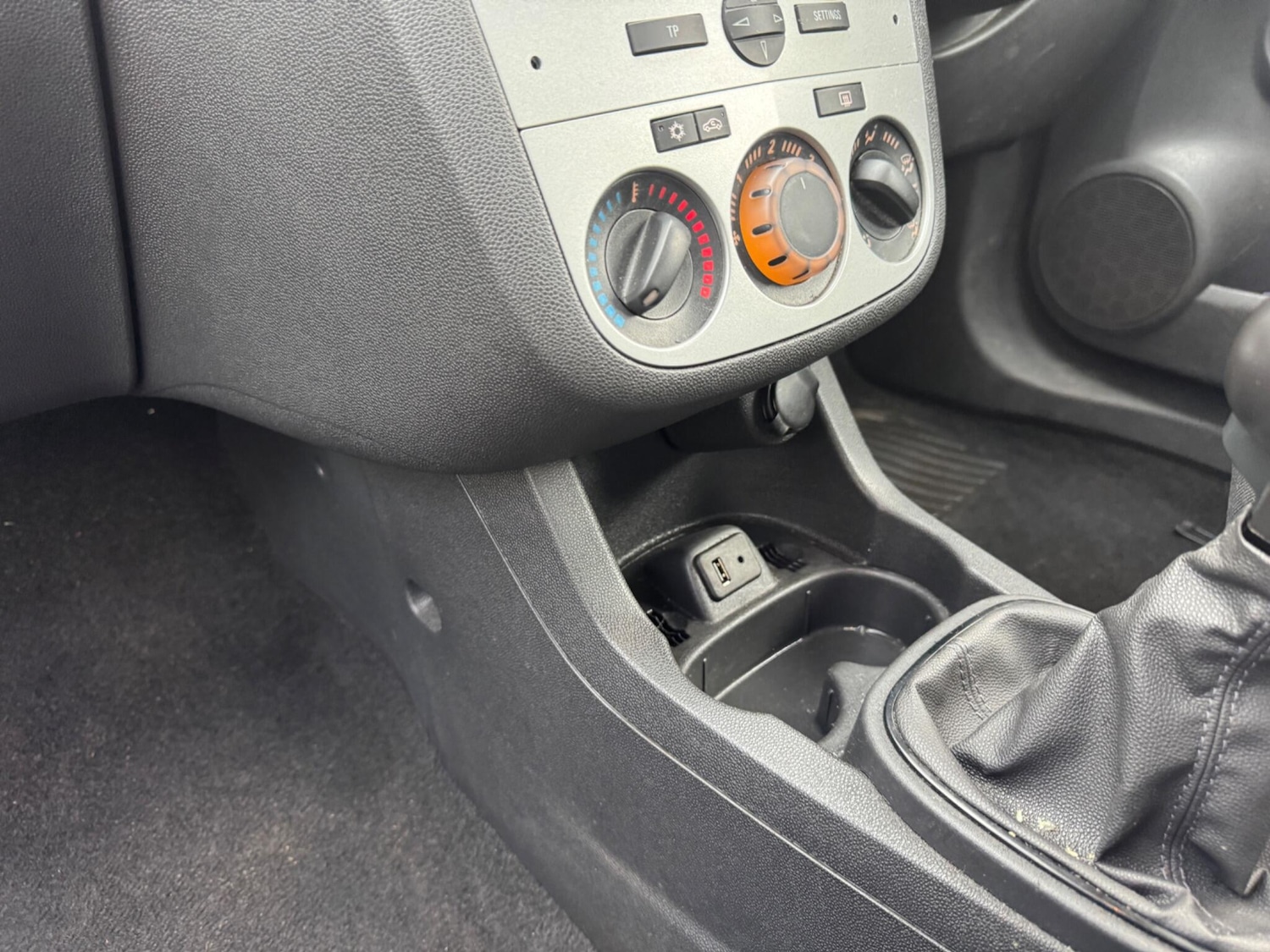 Used Vauxhall Corsa 2013 for sale - 77359043: Photo 20