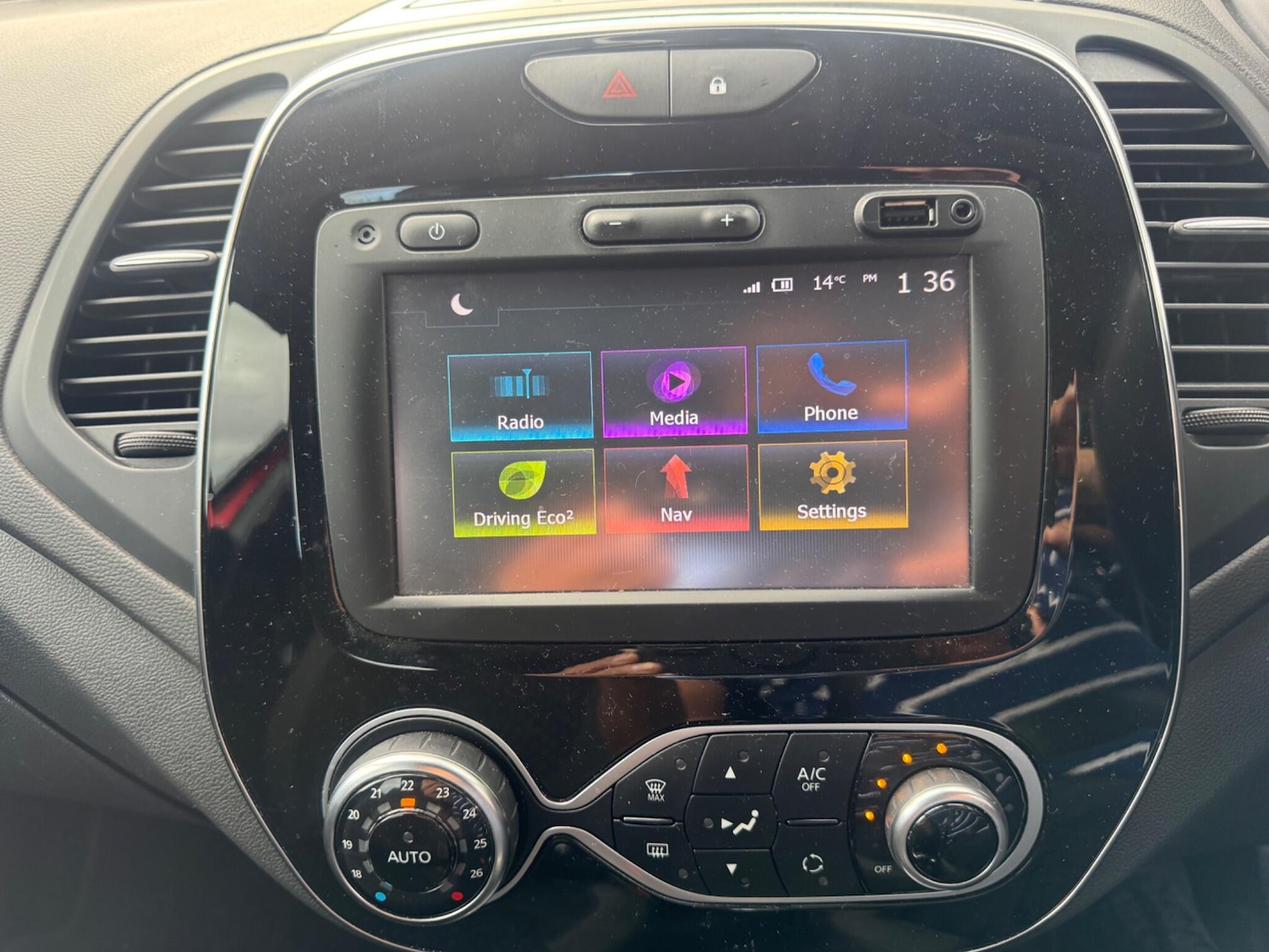 Used Renault Captur 2017 for sale - 76349349: Photo 10