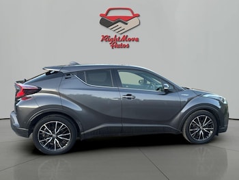Used Toyota C-HR 2019 for sale - 75949657: Photo