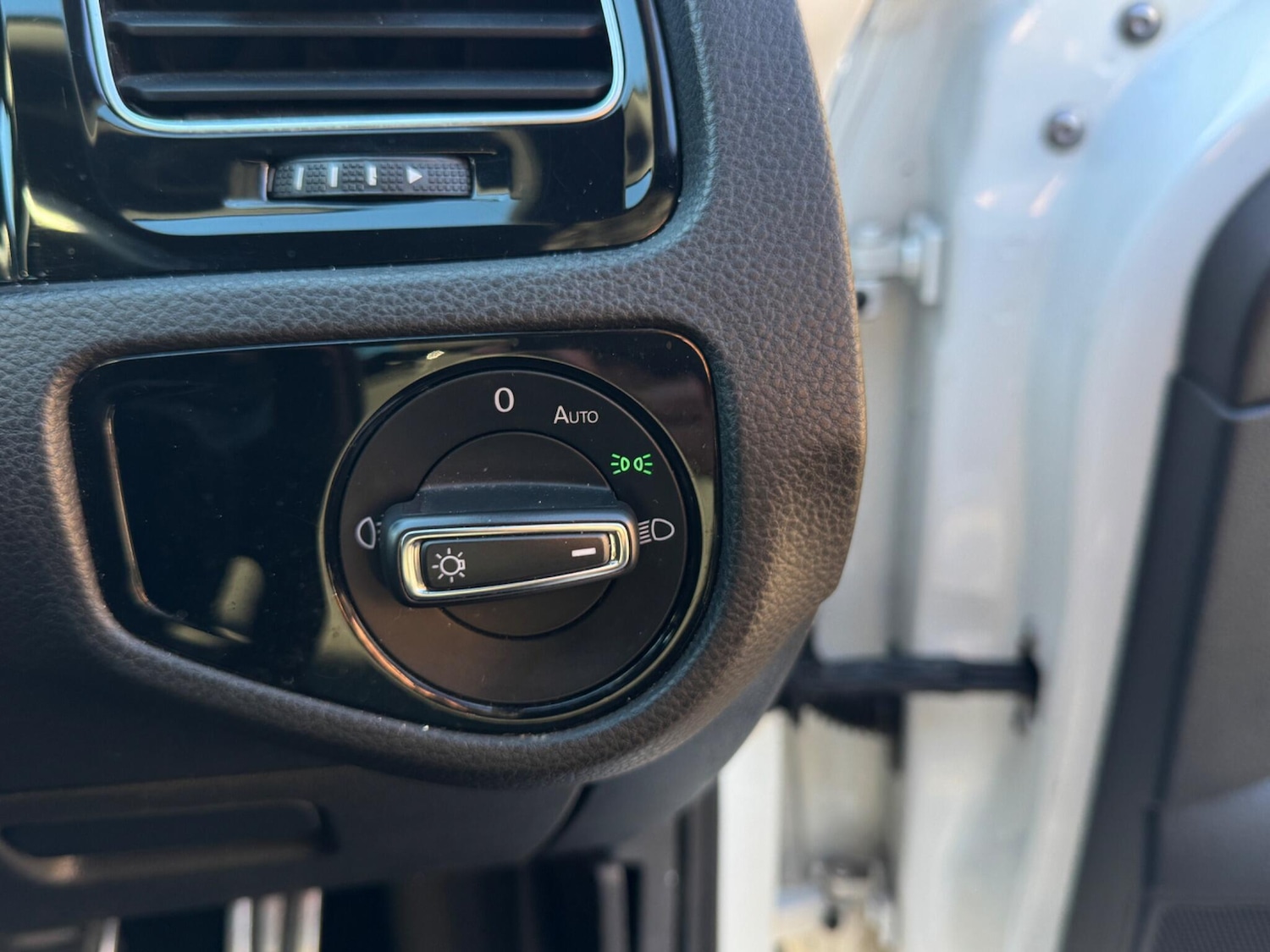 Used Volkswagen Golf 2017 for sale - 77163337: Photo 10