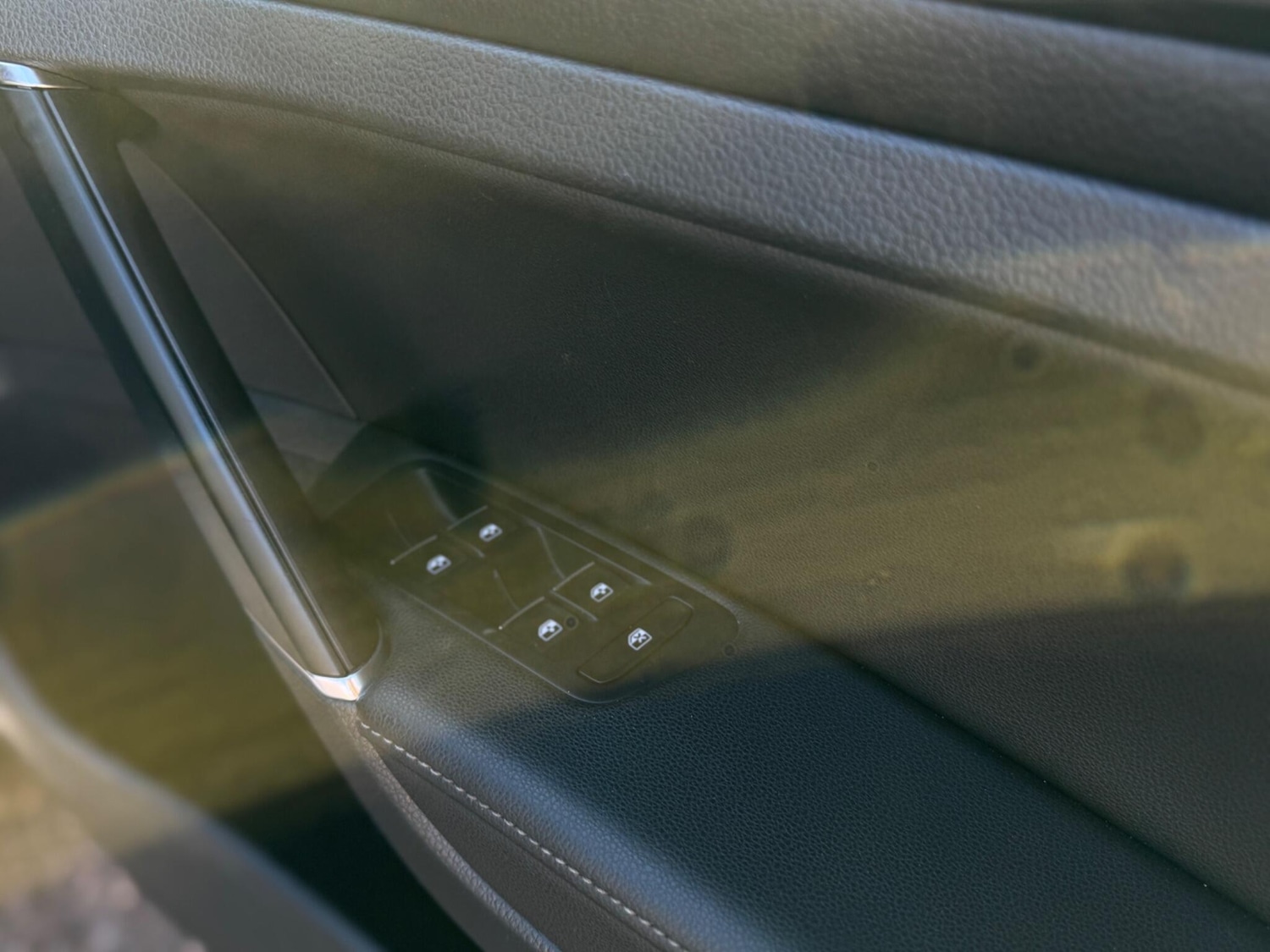 Used Volkswagen Golf 2017 for sale - 77163337: Photo 11