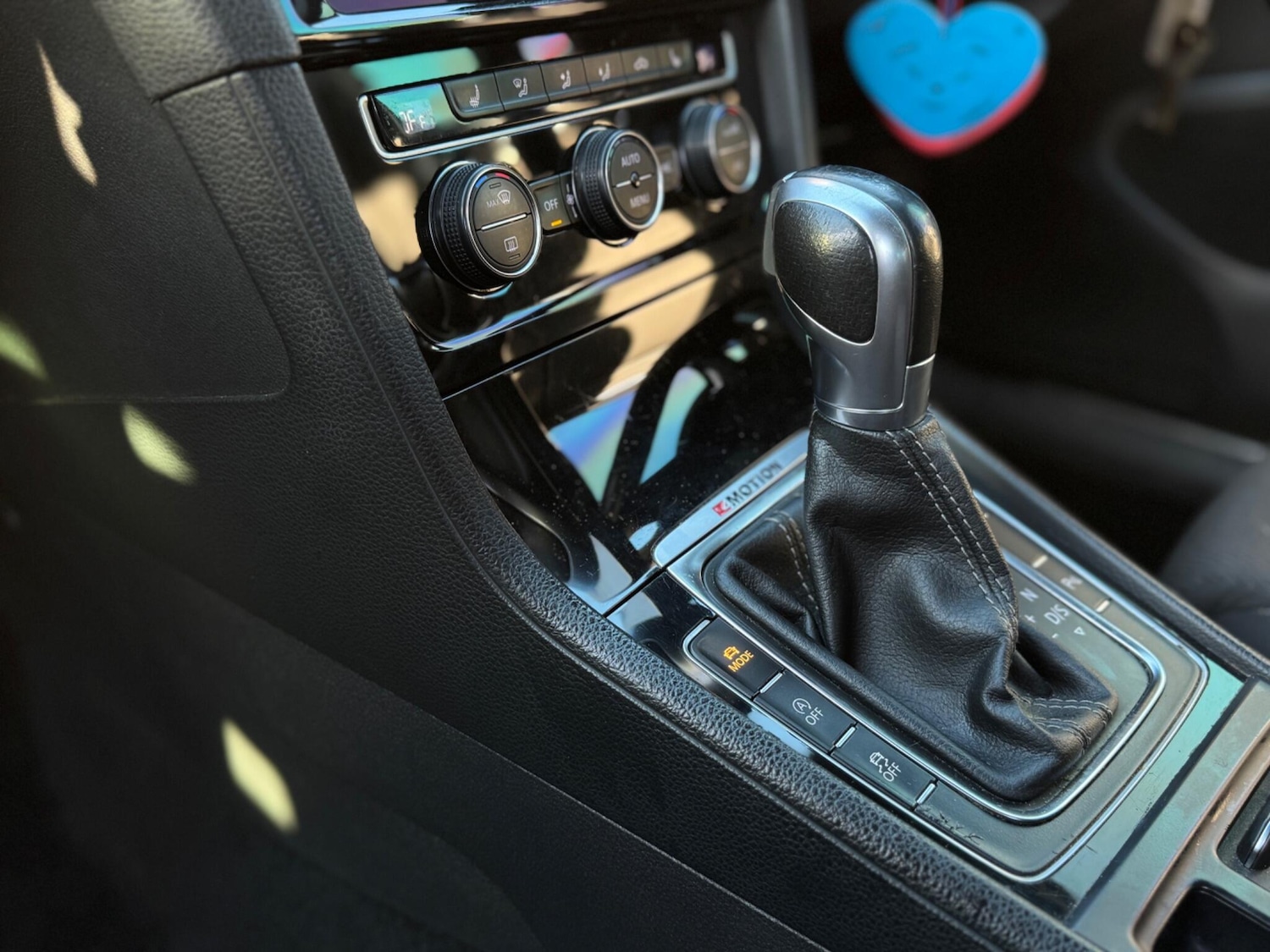 Used Volkswagen Golf 2017 for sale - 77163337: Photo 32