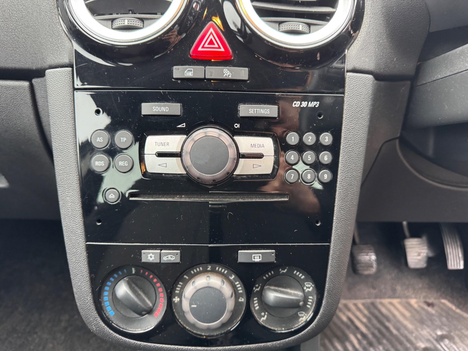 Used Vauxhall Corsa for sale - 77291134: Photo 12