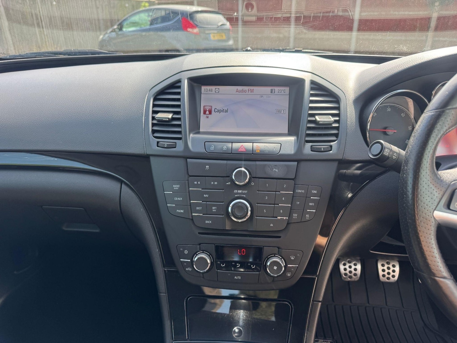 Used Vauxhall Insignia 2011 for sale - 78171530: Photo 12