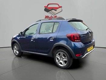 Used Dacia Sandero Stepway 2018 for sale - 77162809: Photo