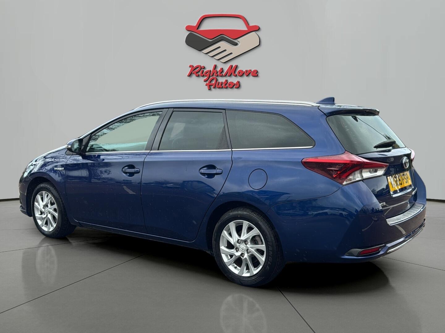 Used Toyota Auris 2015 for sale - 77645985: Photo 3