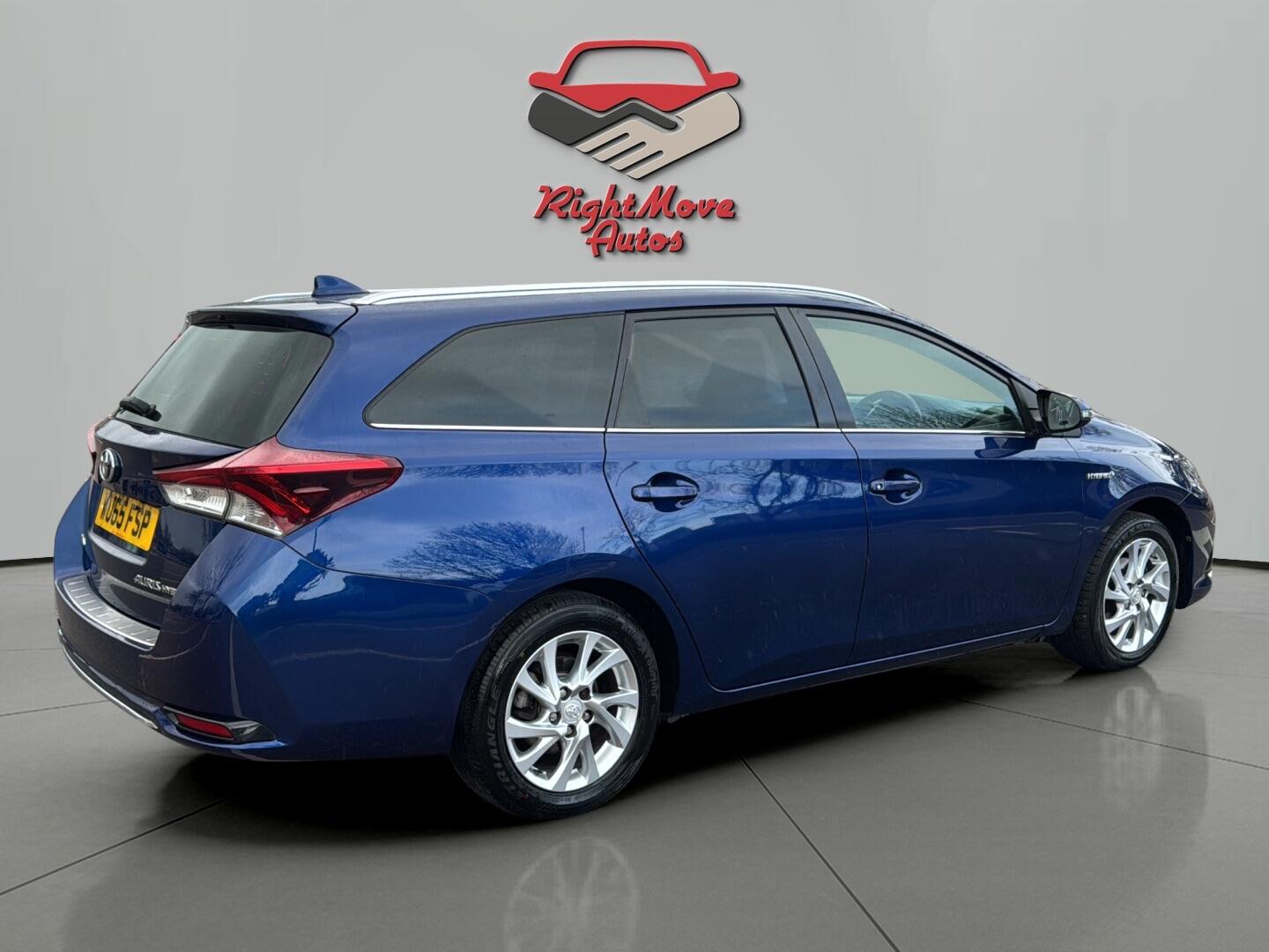 Used Toyota Auris 2015 for sale - 77645985: Photo 5