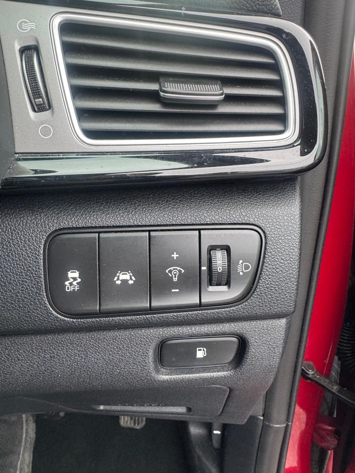 Used Kia Niro 2017 for sale - 77291723: Photo 13