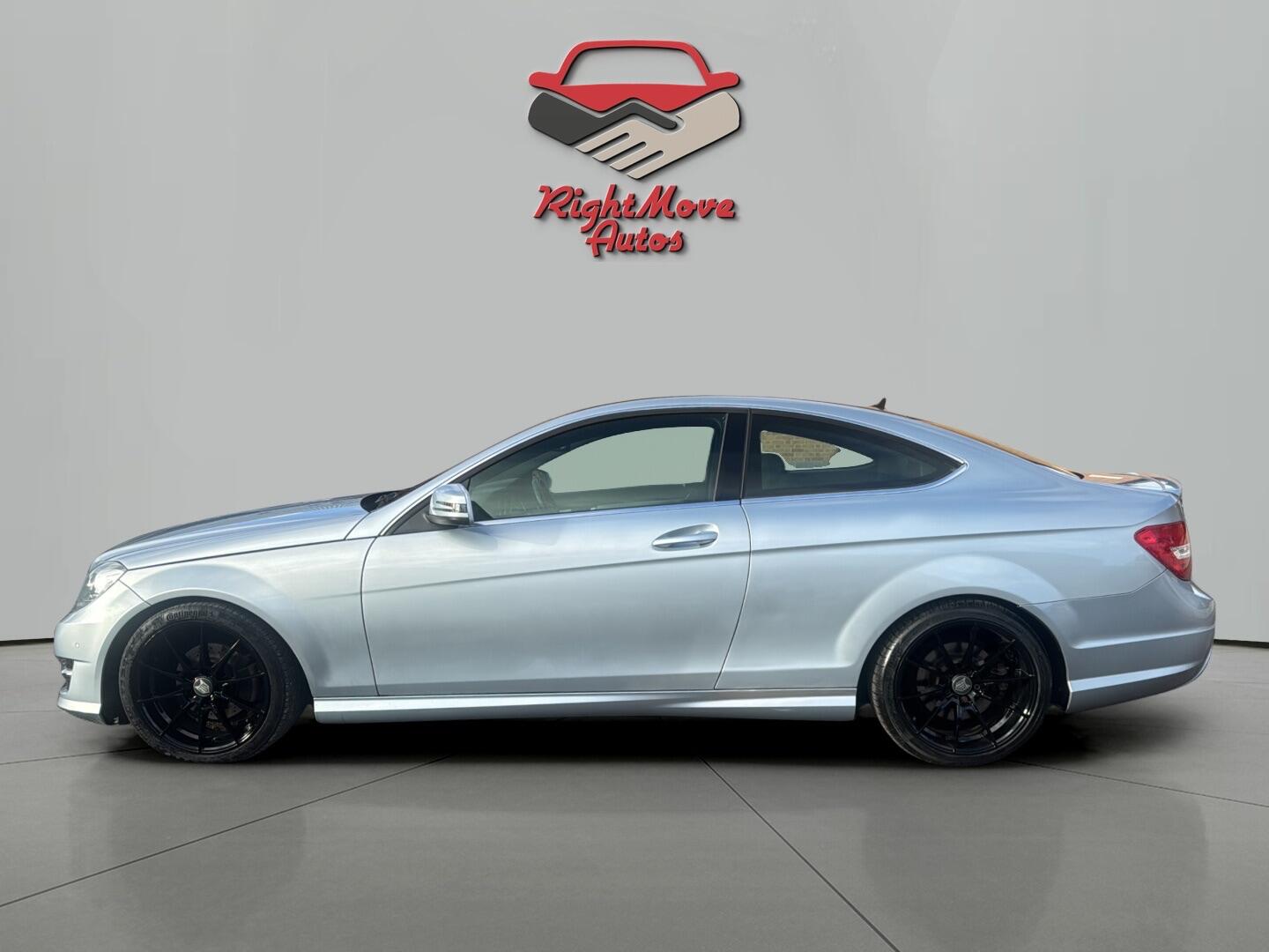 Used Mercedes-Benz C Class 2013 for sale - 76899123: Photo 2