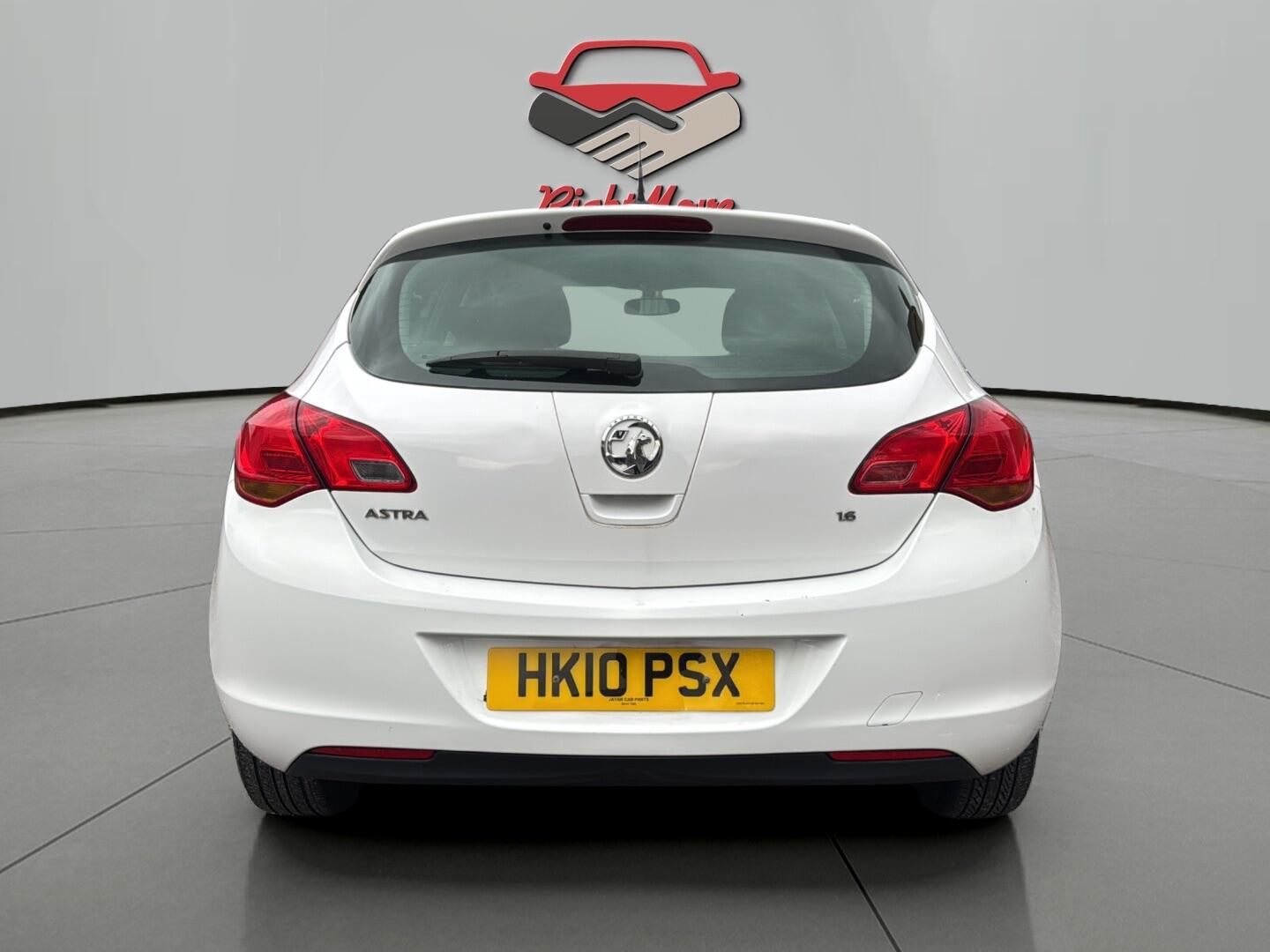 Used Vauxhall Astra 2010 for sale - 76550883: Photo 12