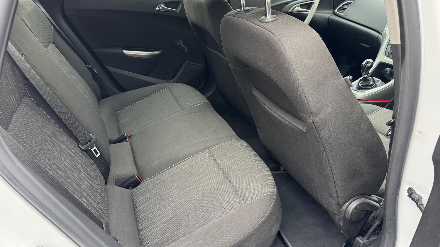 Used Vauxhall Astra 2010 for sale - 76550883: Photo 14