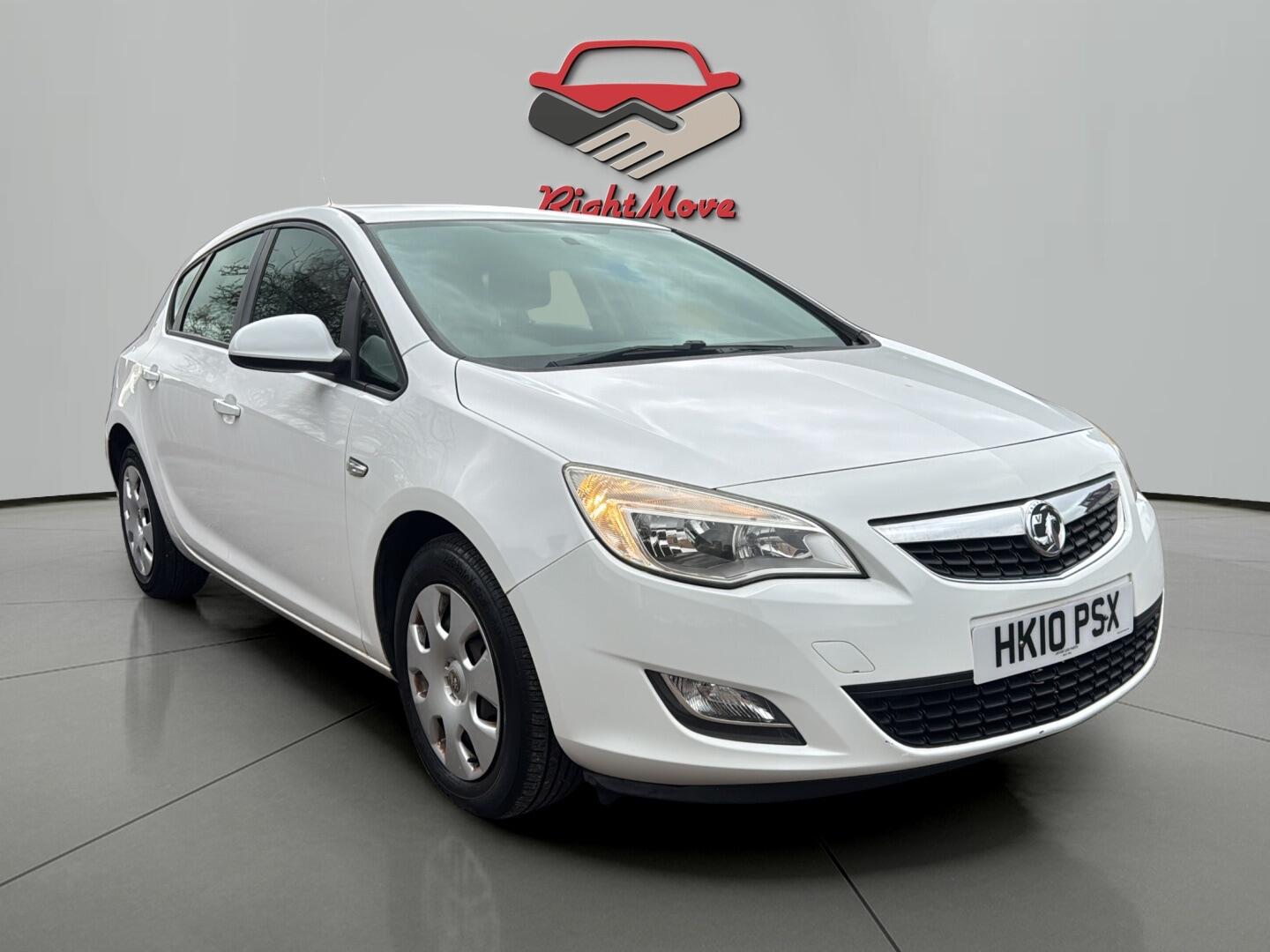 Used Vauxhall Astra 2010 for sale - 76550883: Photo 2