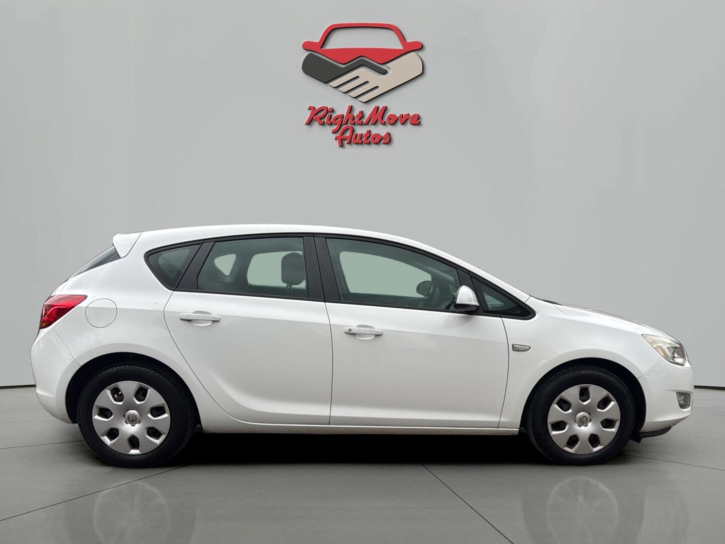 Used Vauxhall Astra 2010 for sale - 76550883: Photo 5