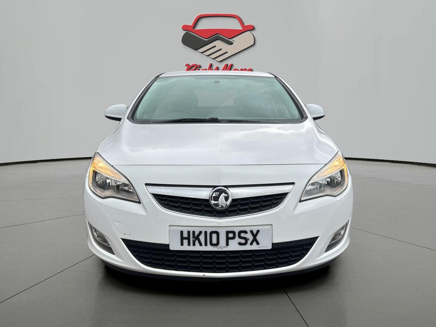 Used Vauxhall Astra 2010 for sale - 76550883: Photo 8