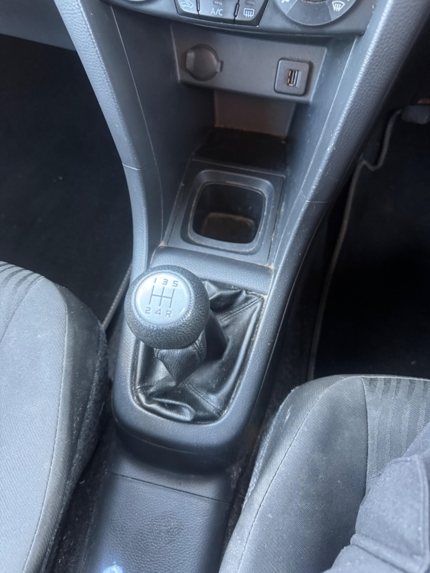 Used Suzuki Swift 2012 for sale - 77229800: Photo 11