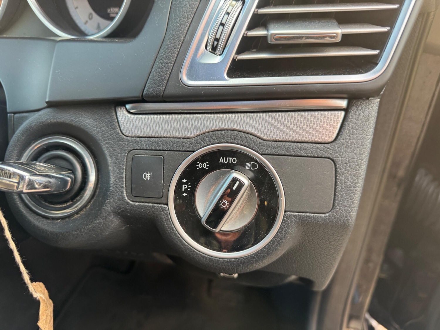 Used Mercedes-Benz E Class 2013 for sale - 76913460: Photo 12