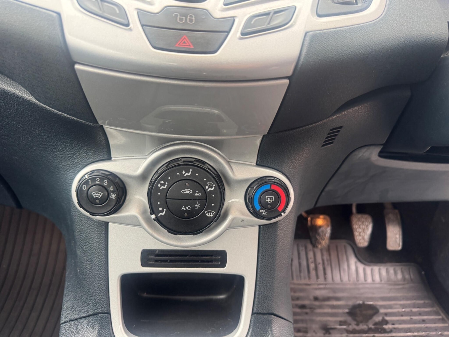 Used Ford Fiesta 2012 for sale - 78047206: Photo 15