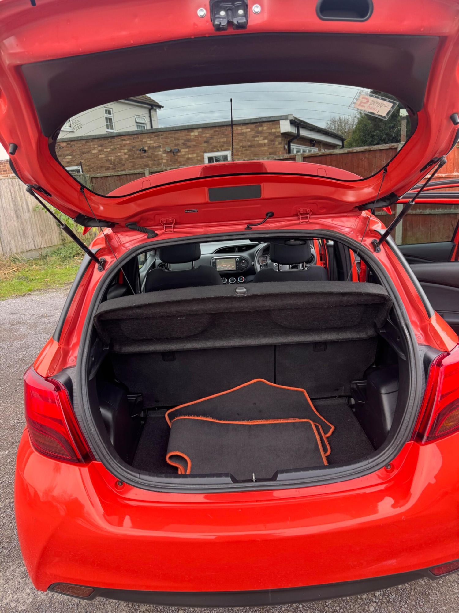 Used Toyota Yaris 2016 for sale - 76597253: Photo 9