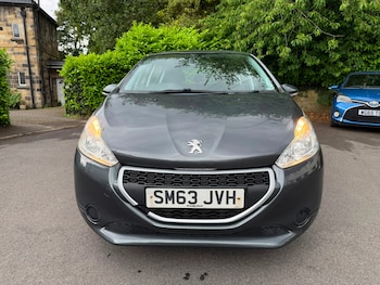 Used Peugeot 208 2014 for sale - 78828380: Photo