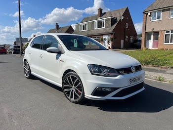 Used Volkswagen Polo 2016 for sale - 76162528: Photo